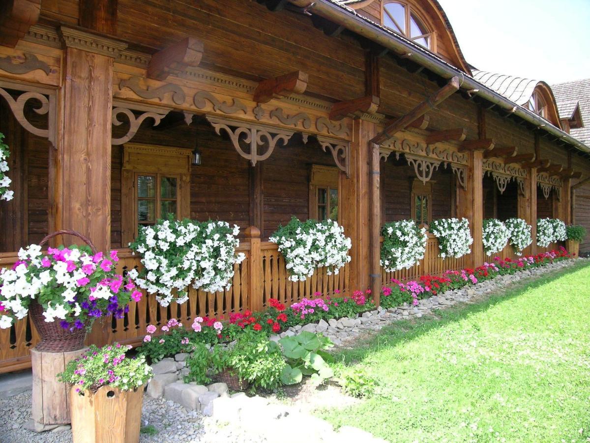 Karczma Regionalna Hotel Goscinna Chata Wysowa-Zdrój Exterior foto