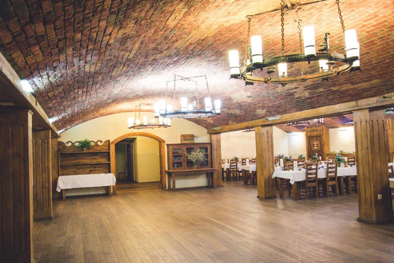 Karczma Regionalna Hotel Goscinna Chata Wysowa-Zdrój Exterior foto